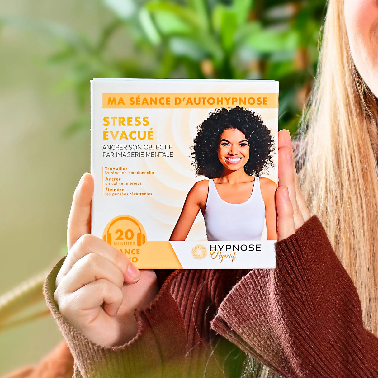 Box Stress Évacué dans les mains d'une femme – séance d’auto-hypnose box HypnoseObjectif