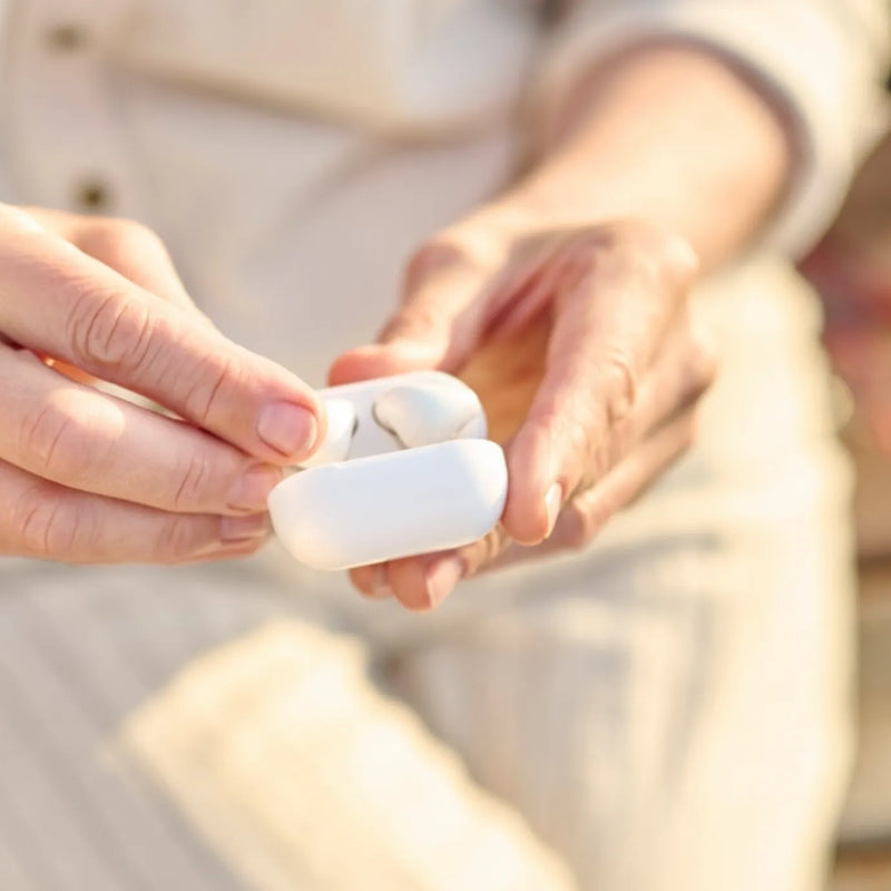 Image du feed Instagram de HypnoseObjectif, femme avec airpod